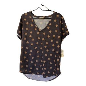 Altar’d State top XL short sleeve v-neck fun